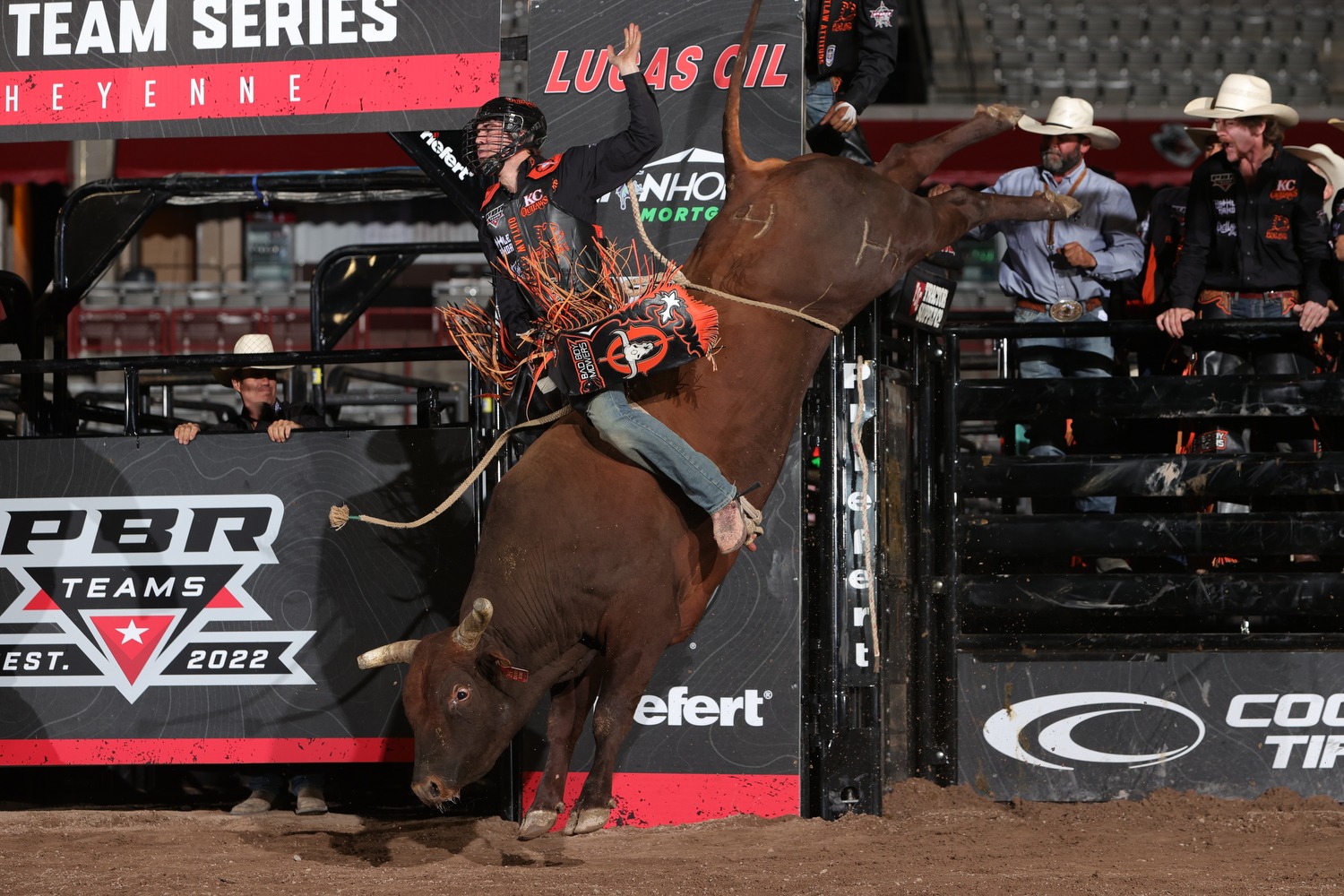 Scoreless Game Between Oklahoma Freedom and Kansas City Outlaws Ends in